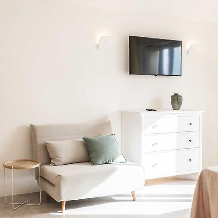 Dimora Dei Maestri-Camera Con Veranda E Bagno Privati Felline Bagian luar foto