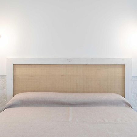 Dimora Dei Maestri-Camera Con Veranda E Bagno Privati Felline Bagian luar foto