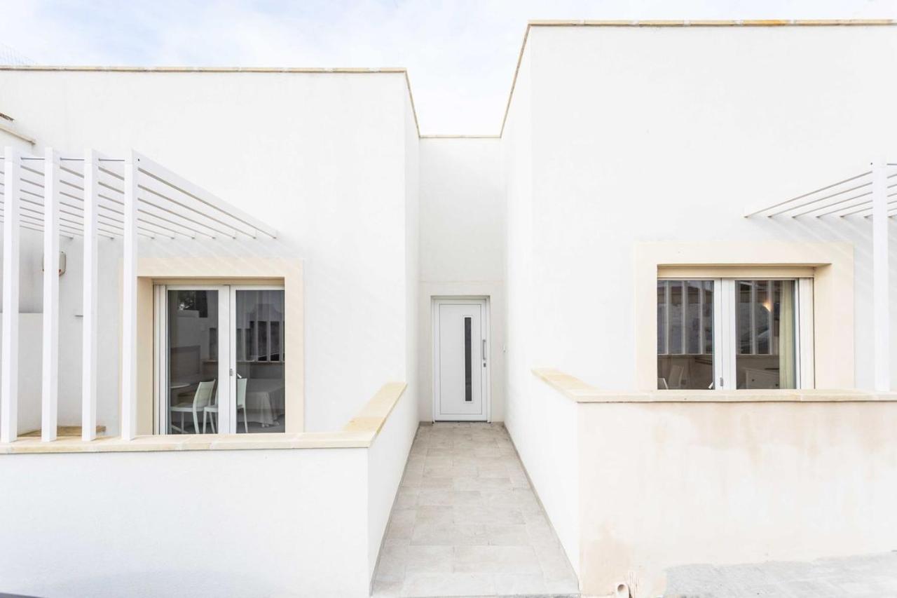 Dimora Dei Maestri-Camera Con Veranda E Bagno Privati Felline Bagian luar foto