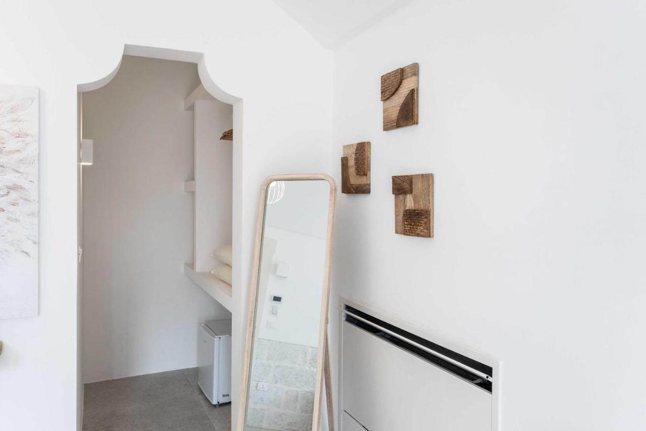 Dimora Dei Maestri-Camera Con Veranda E Bagno Privati Felline Bagian luar foto