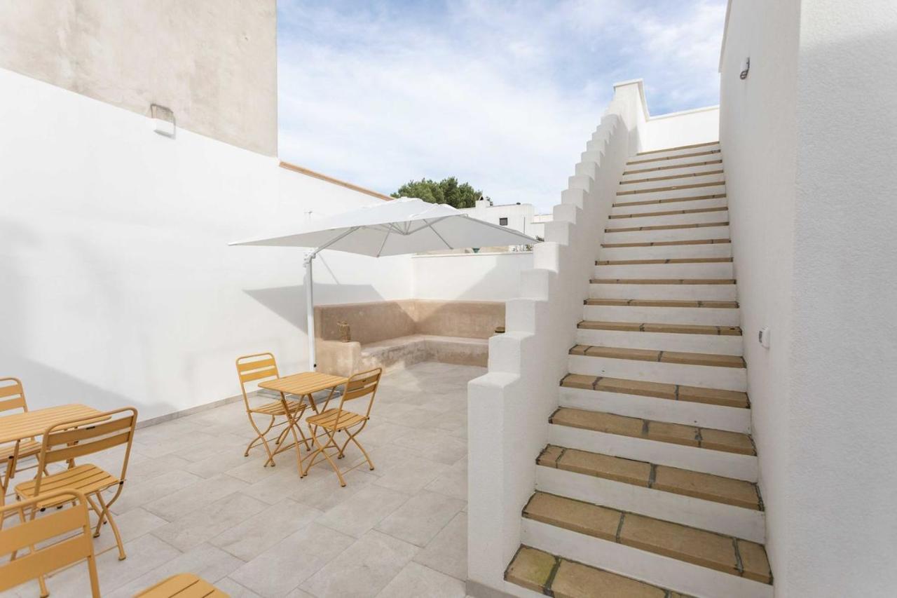 Dimora Dei Maestri-Camera Con Veranda E Bagno Privati Felline Bagian luar foto