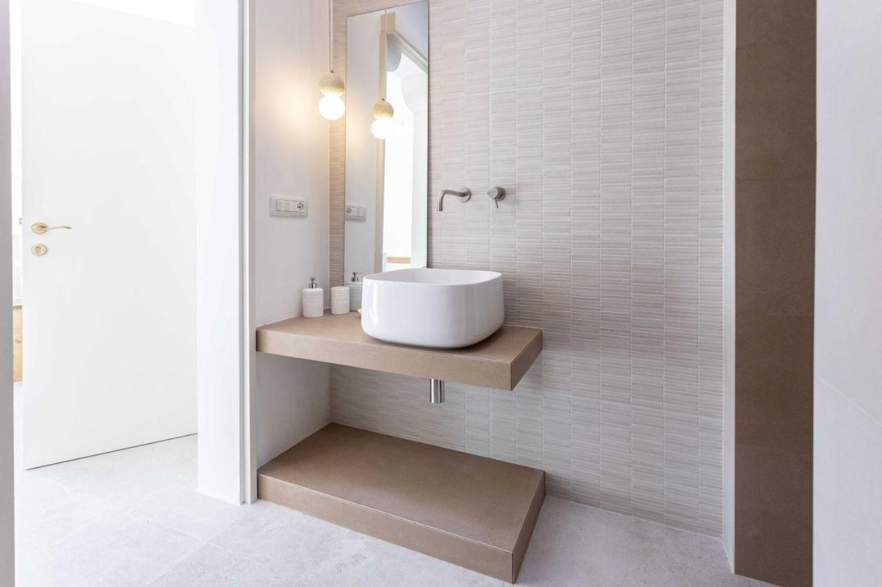 Dimora Dei Maestri-Camera Con Veranda E Bagno Privati Felline Bagian luar foto