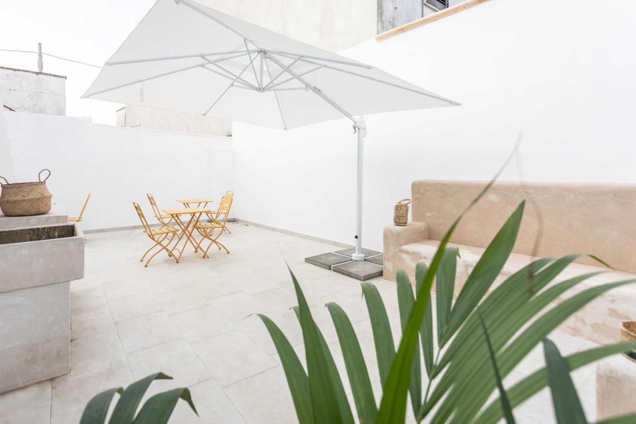 Dimora Dei Maestri-Camera Con Veranda E Bagno Privati Felline Bagian luar foto
